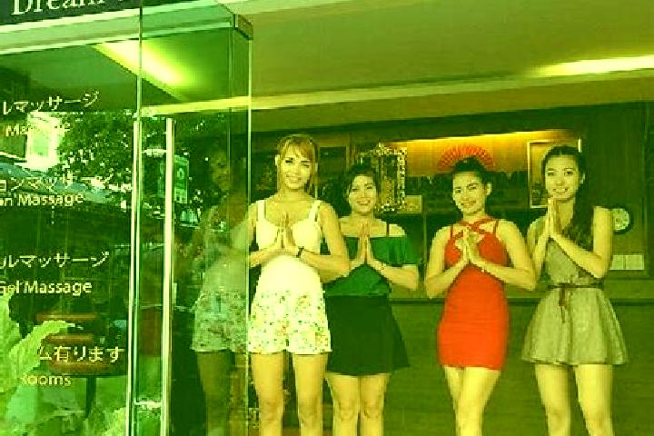 Chest Chaser Hold and Win slot game