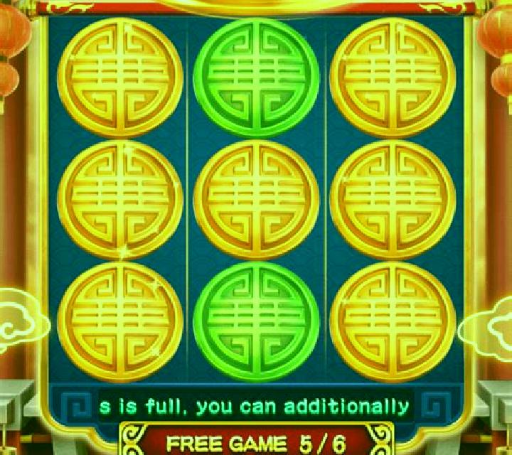 Royal Rumble XtraGacha slot machine